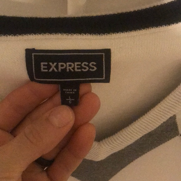 Express sweater - Picture 2 of 4